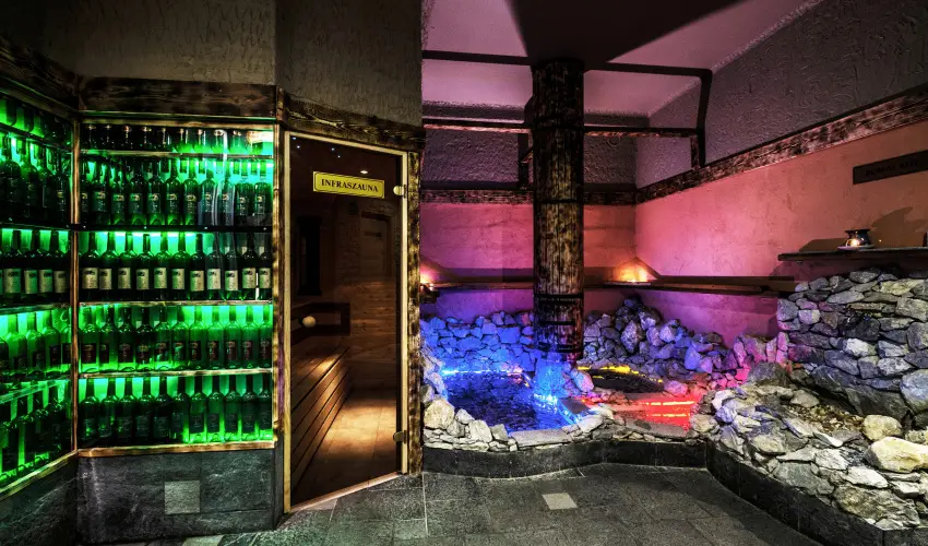 Hotel Korona Wellness, Rendezvny & Borhotel Eger Eger - Flpanzis ajnlat (1 jtl)