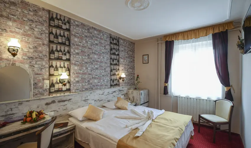 Hotel Korona Wellness, Rendezvny & Borhotel Eger Eger - Flpanzis ajnlat (1 jtl)