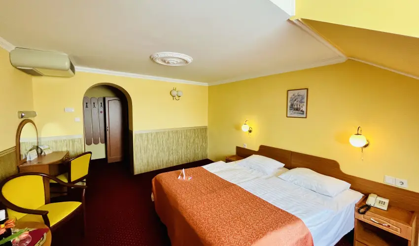 Hotel Korona Wellness, Rendezvny & Borhotel Eger Eger - Flpanzis ajnlat (1 jtl)