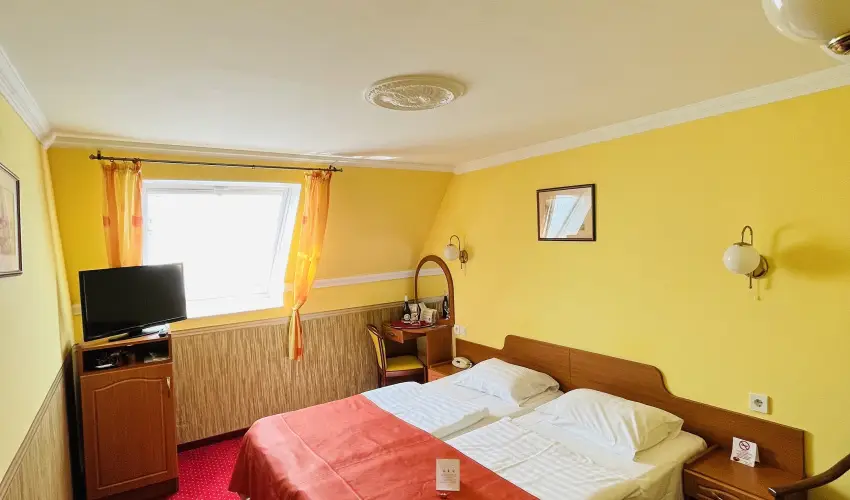 Hotel Korona Wellness, Rendezvny & Borhotel Eger Eger - Flpanzis ajnlat (1 jtl)