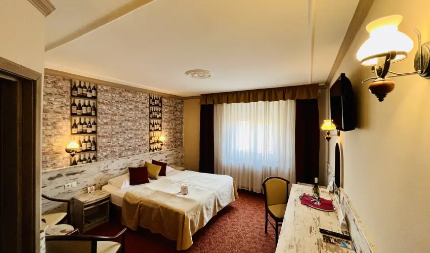 Hotel Korona Wellness, Rendezvny & Borhotel Eger Eger - Flpanzis ajnlat (1 jtl)