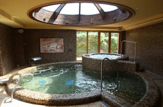 Hotel Laroba - Laroba Wellness Napok reggelivel (min. 2 j)