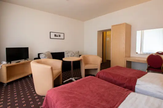 Laterum Hotel - Kedvezmnyes r csaldok rszre reggelivel (1 jtl)