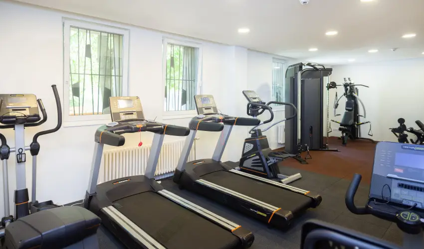 Laterum Hotel Pcs - Kedvezmnyes r csaldok rszre flpanzival (1 jtl)