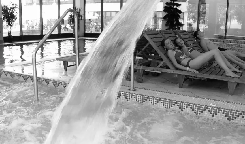 Hotel Magistern Konferencia & Wellness Sifok - Kedvezmnyes r csaldok rszreak reggelis elltssal (1 jtl)