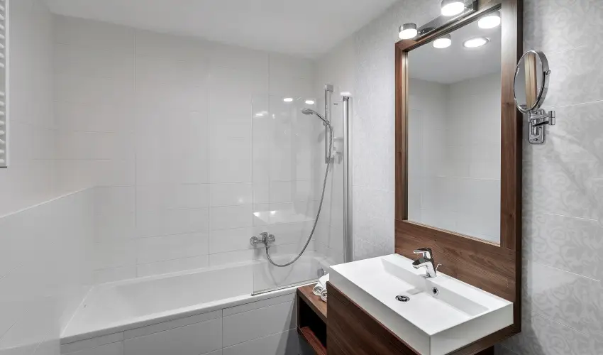 S�ndor Hotel P�cs - Kedvezm�nyes �r csal�dok r�sz�re reggelivel (1 �jt�l)