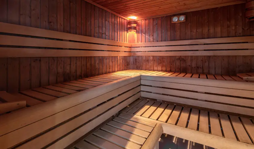 S�ndor Hotel P�cs - Kedvezm�nyes �r csal�dok r�sz�re reggelivel (1 �jt�l)