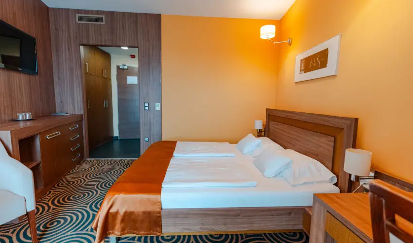 S�ndor Hotel P�cs - Kedvezm�nyes �r csal�dok r�sz�reak �nell�t�ssal (1 �jt�l)