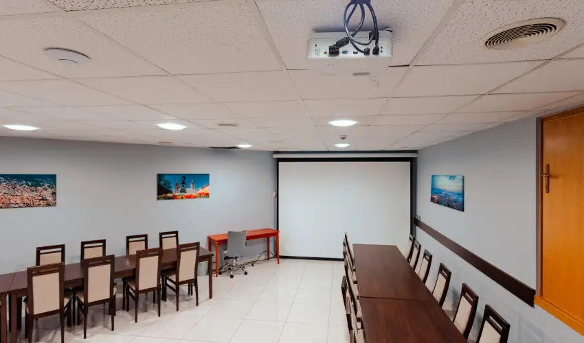 S�ndor Hotel P�cs - Kedvezm�nyes �r csal�dok r�sz�reak �nell�t�ssal (1 �jt�l)