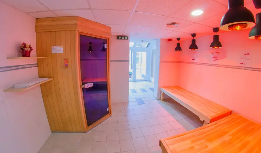 Hotel Napf�ny Zalakaros - Kedvezm�nyes aj�nlat f�lpanzi�val (min. 2 �j)