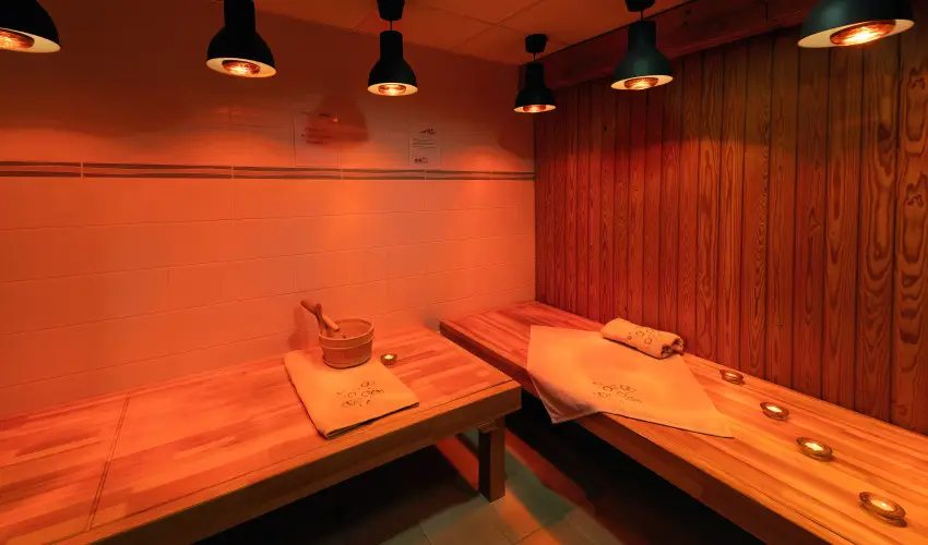 Hotel Napf�ny Zalakaros - Kedvezm�nyes aj�nlat f�lpanzi�val (min. 2 �j)