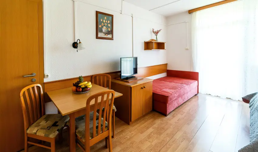 Hotel Napf�ny Zalakaros - Kedvezm�nyes aj�nlat f�lpanzi�val (min. 2 �j)