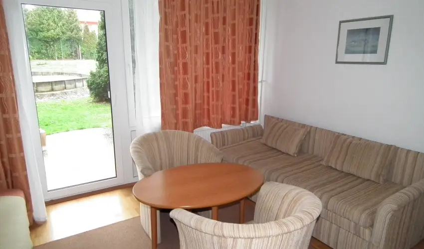 Hotel Napsugr Hvz Hvz - Kedvezmnyes r csaldok rszreak reggelis elltssal (1 jtl)