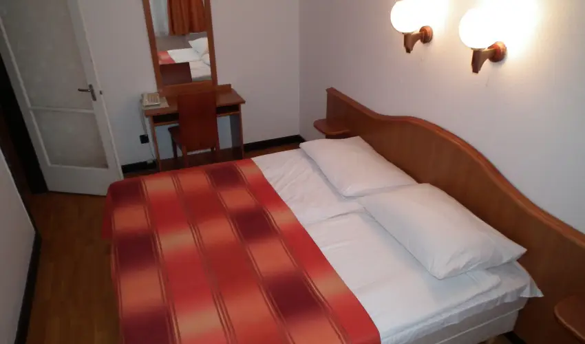 Hotel Napsugr Hvz Hvz - Kedvezmnyes r csaldok rszreak reggelis elltssal (1 jtl)