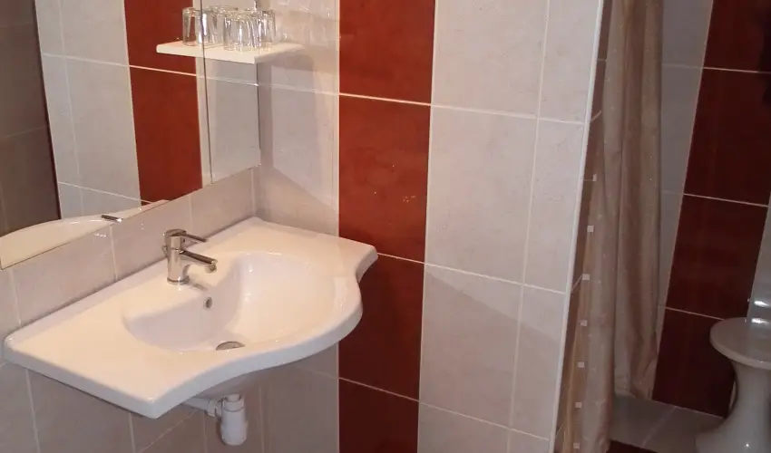 Hotel Napsugr Hvz Hvz - Kedvezmnyes r csaldok rszreak reggelis elltssal (1 jtl)