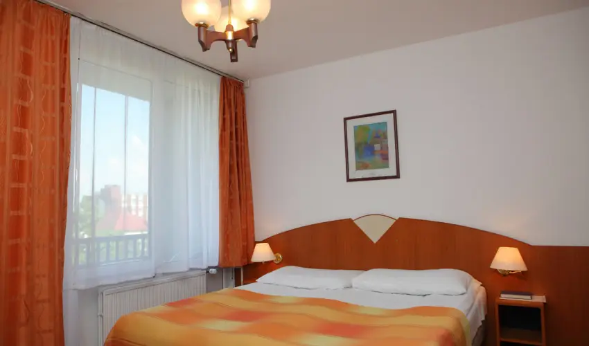 Hotel Napsugr Hvz Hvz - Kedvezmnyes r csaldok rszreak reggelis elltssal (1 jtl)