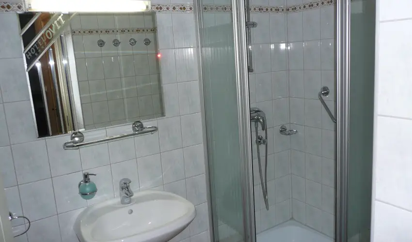 Hotel Ovit Keszthely - Kedvezm�nyes �r csal�dok r�sz�reak reggelis ell�t�ssal (1 �jt�l)