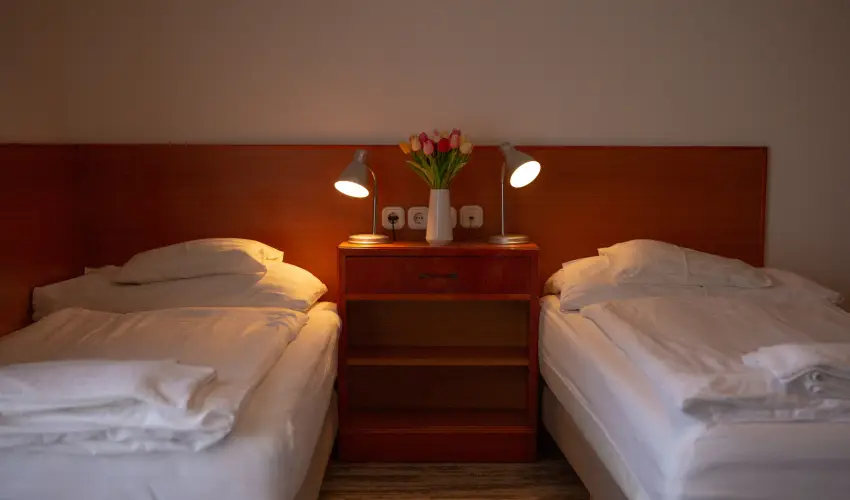 Hotel Ovit Keszthely - Kedvezm�nyes �r csal�dok r�sz�reak reggelis ell�t�ssal (1 �jt�l)