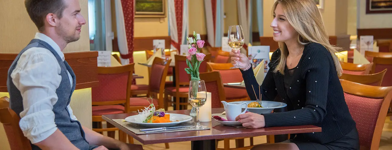 Palace Hotel  Hvz - Kedvezmnyes r csaldok rszre flpanzival (1 jtl)