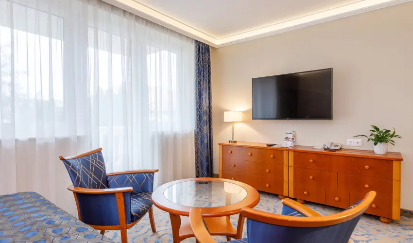 Palace Hotel  Hvz - Kedvezmnyes r csaldok rszre teljes elltssal (1 jtl)