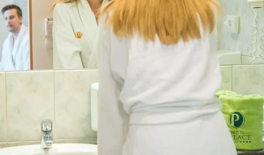 Palace Hotel  Hvz - Kedvezmnyes r csaldok rszre teljes elltssal (1 jtl)