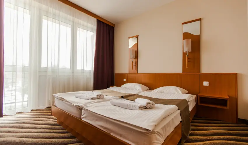 Prémium Hotel Panoráma Siófok - Aranyparti majális (min. 2 éj)