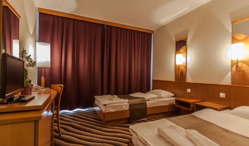 Prémium Hotel Panoráma Siófok - Aranyparti majális (min. 2 éj)
