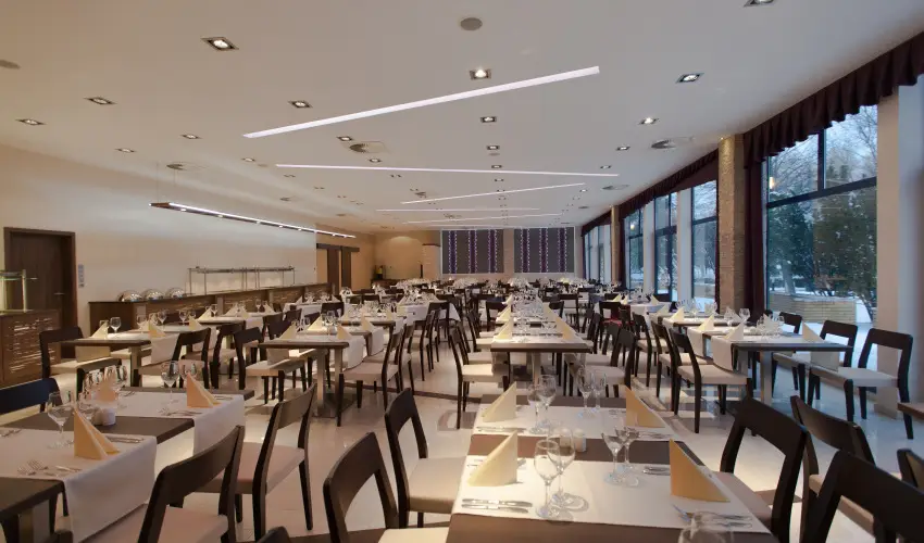 Prémium Hotel Panoráma Siófok - Aranyparti majális (min. 2 éj)