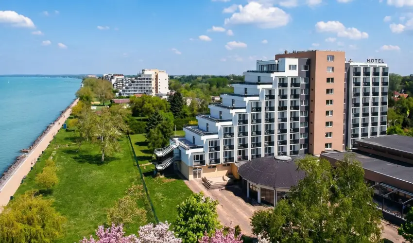 Pr�mium Hotel Panor�ma Si�fok - Augusztus 20. (min. 2 �j)
