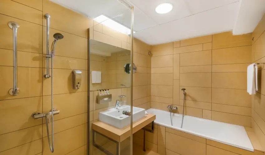 Park Inn by Radisson Srvr Resort & Spa Srvr - Kedvezmnyes r csaldok rszre all inclusive elltssal (1 jszaktl)