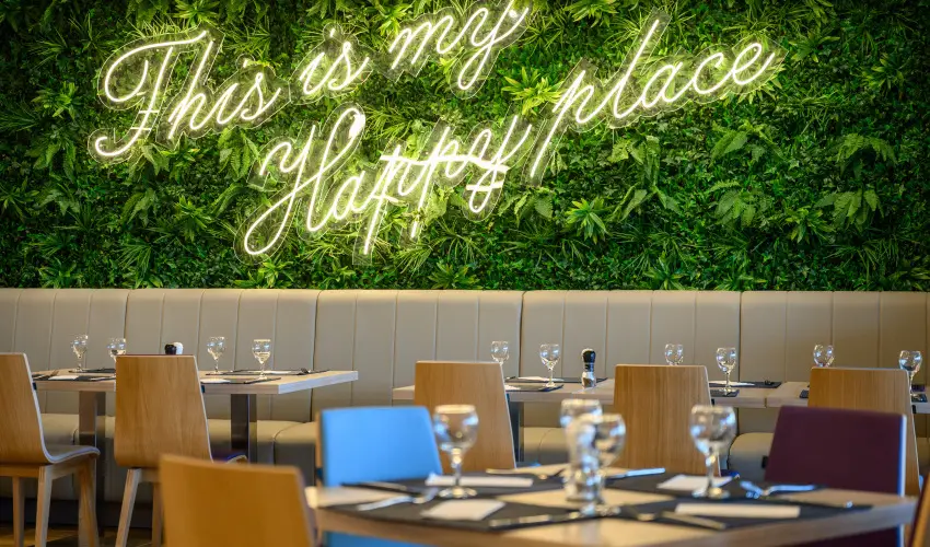 Park Inn by Radisson S�rv�r Resort & Spa S�rv�r - Mer�lj el a ny�rban! (1 �jt�l)