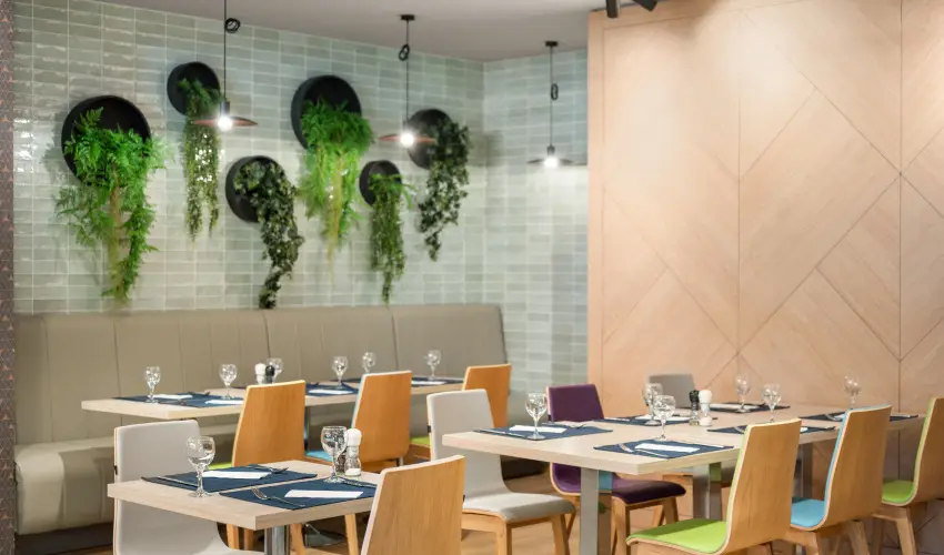 Park Inn by Radisson S�rv�r Resort & Spa S�rv�r - Mer�lj el a ny�rban! (1 �jt�l)