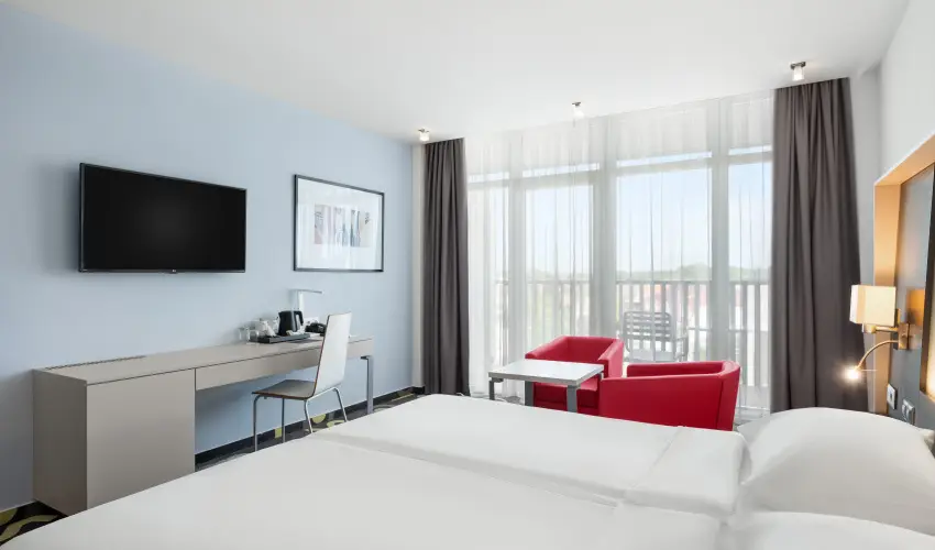Park Inn by Radisson S�rv�r Resort & Spa S�rv�r - Mer�lj el a ny�rban! (1 �jt�l)
