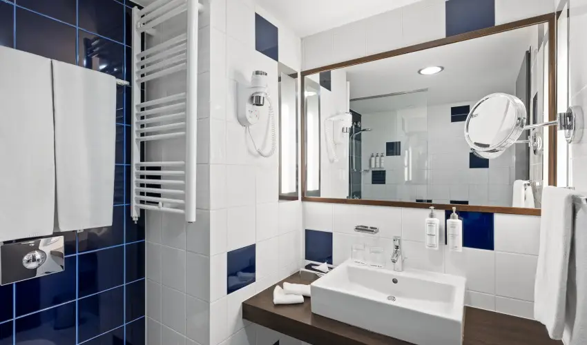 Park Inn by Radisson S�rv�r Resort & Spa S�rv�r - Mer�lj el a ny�rban! (1 �jt�l)