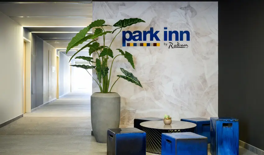 Park Inn by Radisson S�rv�r Resort & Spa S�rv�r - Mer�lj el a ny�rban! (1 �jt�l)