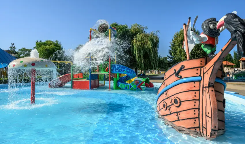 Park Inn by Radisson S�rv�r Resort & Spa S�rv�r - Mer�lj el a ny�rban! (1 �jt�l)