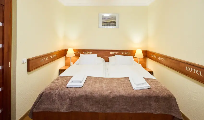 Silver Hotel Hajd�szoboszl� - Kedvezm�nyes �r csal�dok r�sz�re f�lpanzi�val 