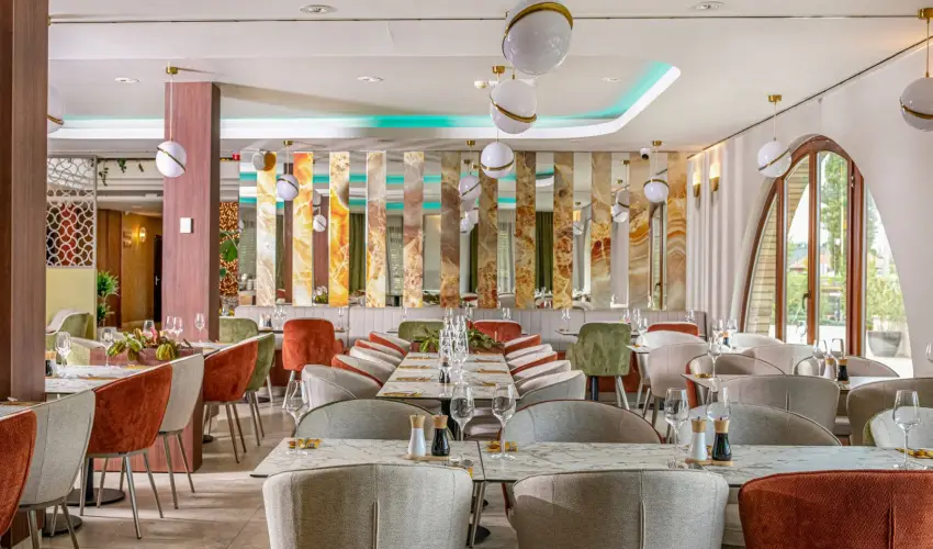 Hotel St�ci� Wellness & Konferencia Vecs�s - St�ci� Kar�csony (min. 2 �j)