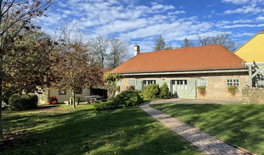 Hotel Sz�palma Porva-Sz�palmapuszta - H�tv�g�k a Bakonyban (min. 2 �j)