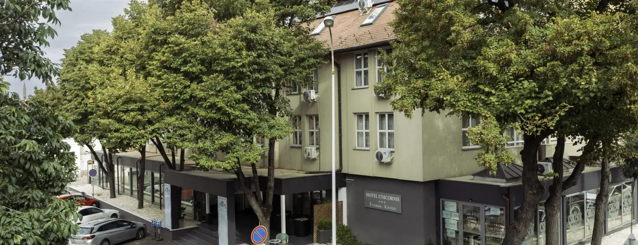 Hotel Unicornis Eger - Kedvezmnyes r csaldok rszreak reggelis elltssal (1 jtl)
