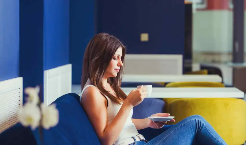 Hotel Vikt�ria S�rv�r - Kedvezm�nyes �r csal�dok r�sz�reak reggelis ell�t�ssal (1 �jt�l)