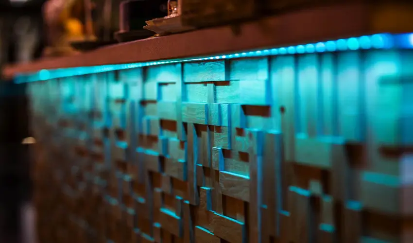 Hotel Vikt�ria S�rv�r - Kedvezm�nyes �r csal�dok r�sz�reak reggelis ell�t�ssal (1 �jt�l)