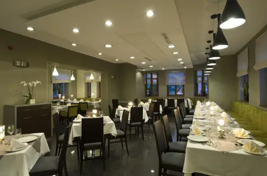 Hotel Villa V�lgy - Szuper Vas�rnap (1 �j)