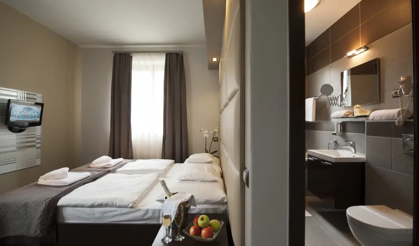 Hotel Villa Vlgy Eger - Szobarak flpanzis elltssal (min. 3 j)