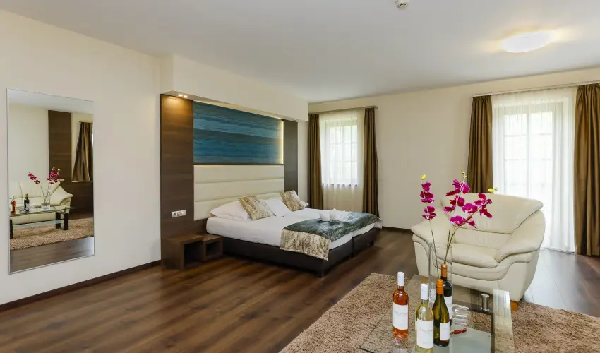 Hotel Villa Vlgy Eger - Szobarak flpanzis elltssal (min. 3 j)