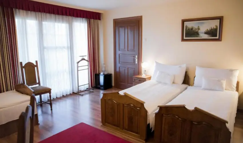 Hotel Vinum Wellness s Konferencia Hotel Kiskrs - Legjobb r (1 jtl)