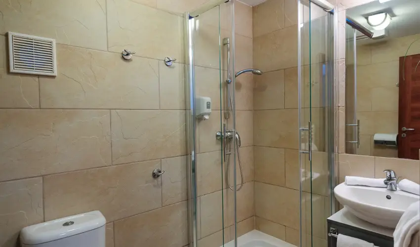 Hotel Yacht Wellness & Business Sifok - Kedvezmnyes r csaldok rszre flpanzival (1 jtl)