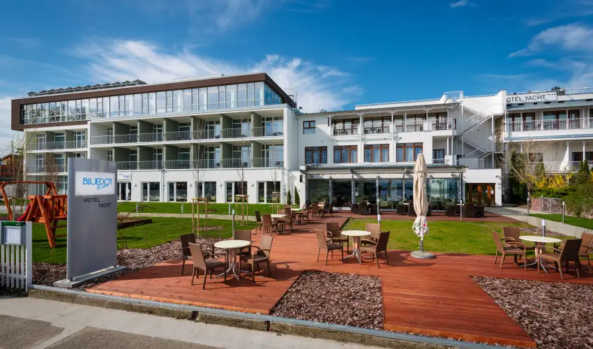 Hotel Yacht Wellness & Business Sifok - Kedvezmnyes r csaldok rszre flpanzival (1 jtl)