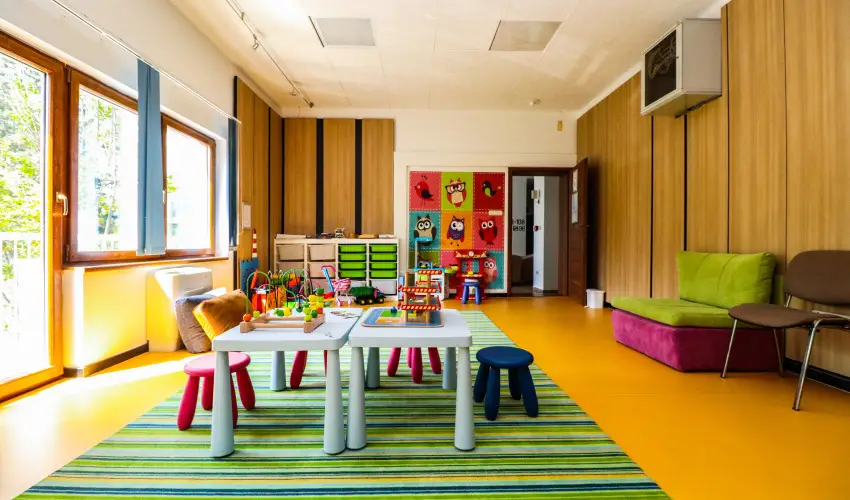 Hotel Yacht Wellness & Business Sifok - Kedvezmnyes r csaldok rszre flpanzival (1 jtl)