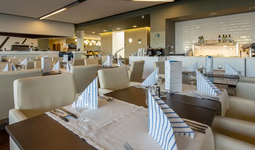 Hotel Yacht Wellness & Business Sifok - Kedvezmnyes r csaldok rszre flpanzival (1 jtl)